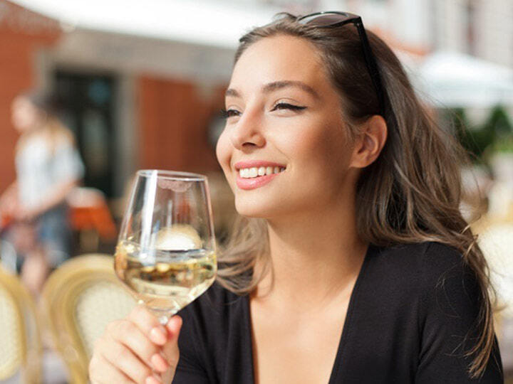 Messaggi «Per lei», Messaggi «Donna», Messaggi «Fidanzata» e Messaggi «Moglie»Vini Premium «Per lei», Vini Premium «Donna», Vini Premium «Fidanzata» e Vini Premium «Moglie»Frasi con messaggi «Per lei», Frasi con messaggi «Donna», Frasi con messaggi «Fidanzata» e Frasi con messaggi «Moglie» WALKING ON THE WINE SIDE®