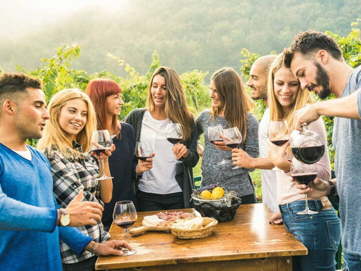 «Leben» Nachrichten, «Glück» Nachrichten und «Familie» Nachrichten«Leben» Premium Weine, «Glück» Premium Weine und «Familie» Premium Weine«Leben» Phrasen mit Nachrichten, «Glück» Phrasen mit Nachrichten und «Familie» Phrasen mit Nachrichten WALKING ON THE WINE SIDE®