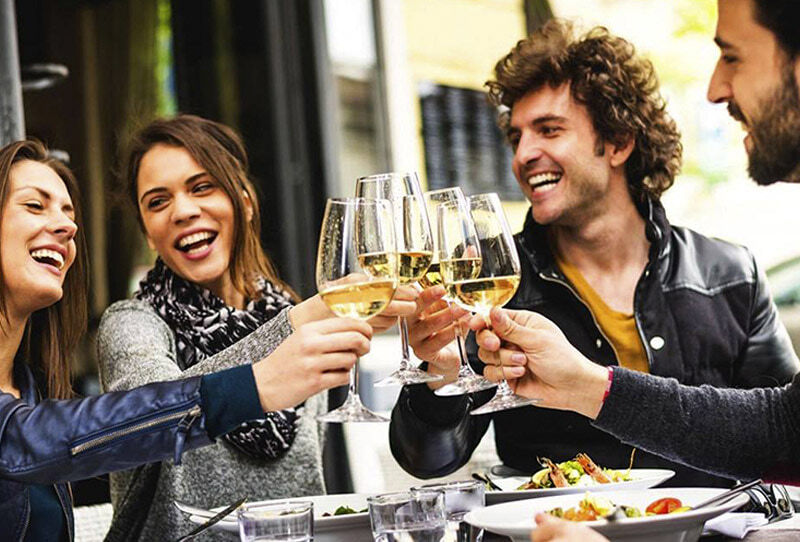 WALKING ON THE WINE SIDE® «Diventa destino e incrocia con me» Edizione WHITE